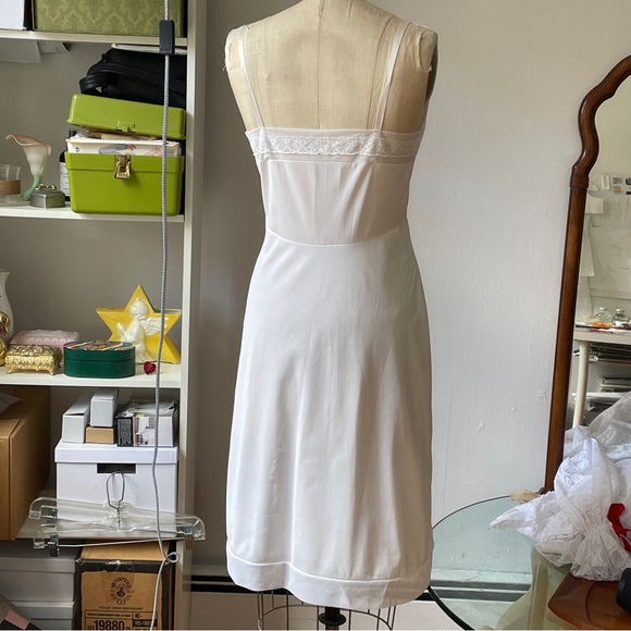 Vassarette 1950s white slip dress - Picture 6 of 8
